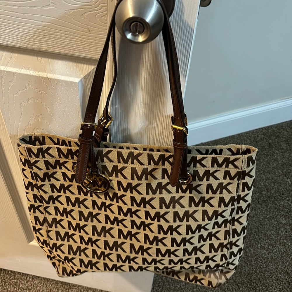 Micheal kors Tote
